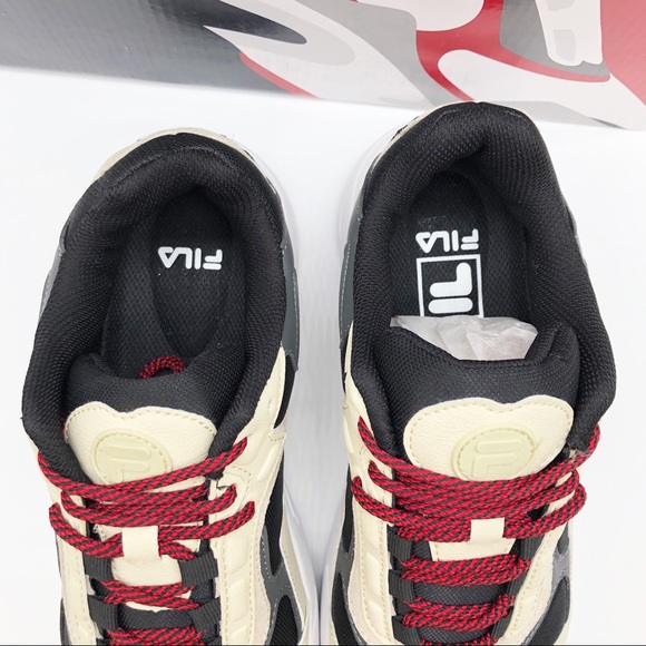 Fila Luminance Sneakers - Picture 5 of 11